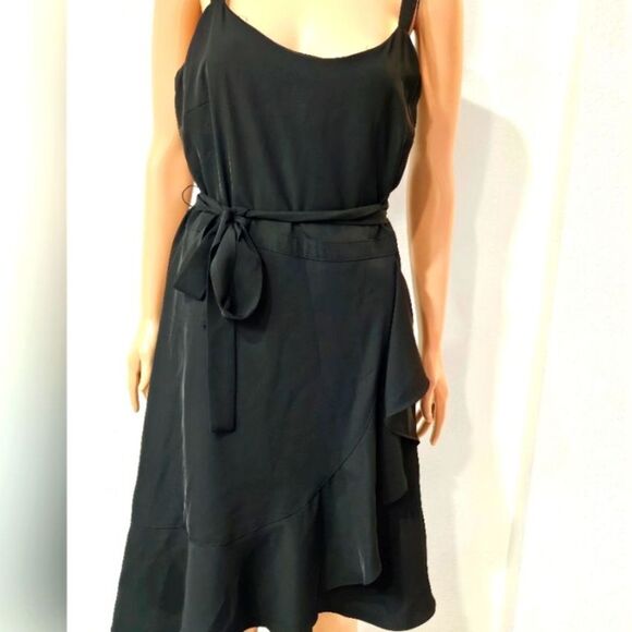Saks Fifth Avenue Scoop Neck Knee-Length Dress - Picture 1 of 10